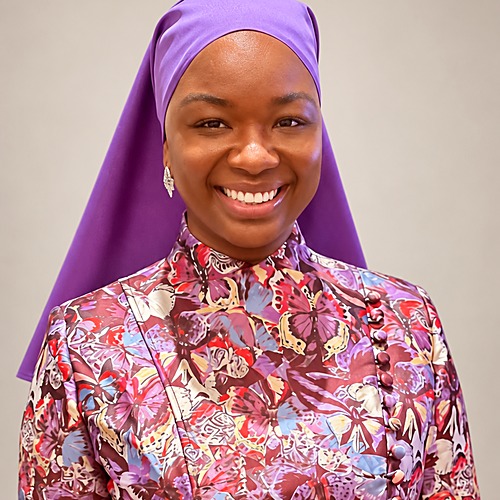 Headshot of Qadeera Burns